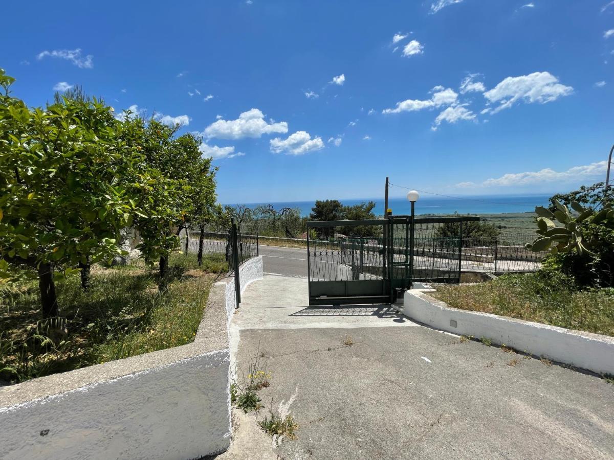 Villetta - Qui Dove Il Mare Luccica - Affitti Brevi Italia Monte SantʼAngelo Екстериор снимка
